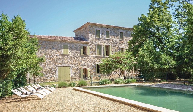 Pet friendly home in Anduze