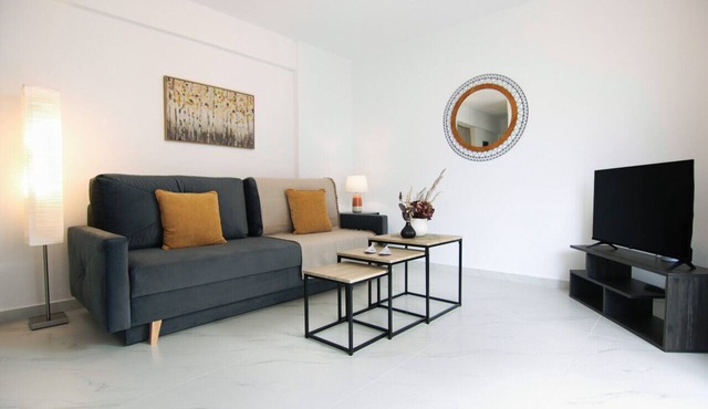 Phaedrus Living: Skiathos Luxury Residences: Lime