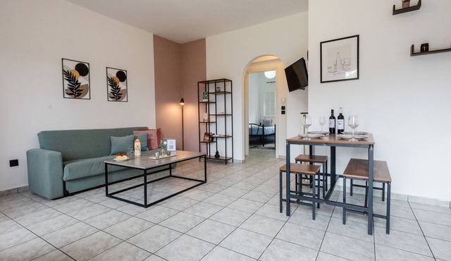 Philomena Apartment by Ionian Luxury