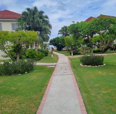PIPERS COVE RESORTS jjc