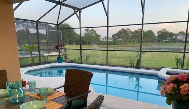 Pool/Spa Lakehouse near Disney. Two King Masters!