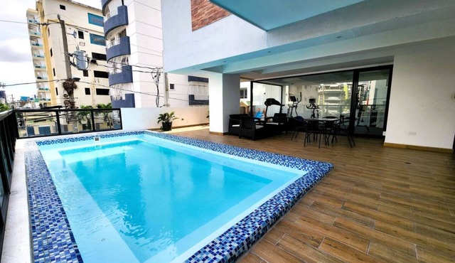 Private apt 2BR, 1 KING bed and pool.n