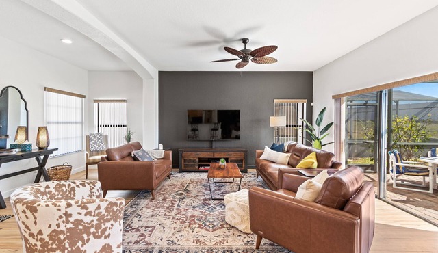 Private South-Facing Pool & Spa - Quiet Disney Villa - 6 Miles to Parks