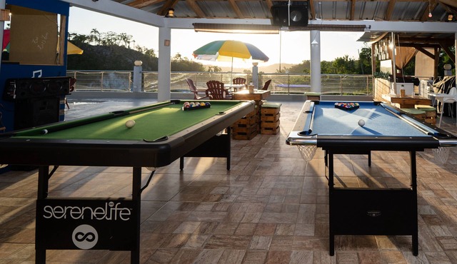 RELAXATION PARADISE: TERRACE/JACUZZI/COCKTAILS/BBQ.