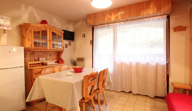Renovated Studio for 4 in Village Center, Near Ski Lifts and Amenities