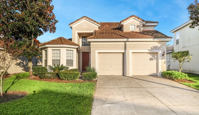 Renovated Jan 2024 5BR luxury villa in Grand Windsor Hills, 5-Star gated resort