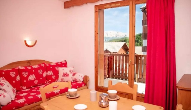 Residence The Gentianes - Studio 2 persons (PMR)-Residence LES GENTIANES