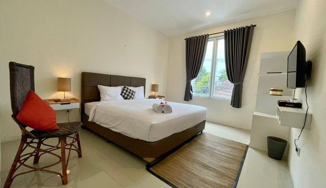 Room in Central Seminyak, 5 Minutes to the Beach