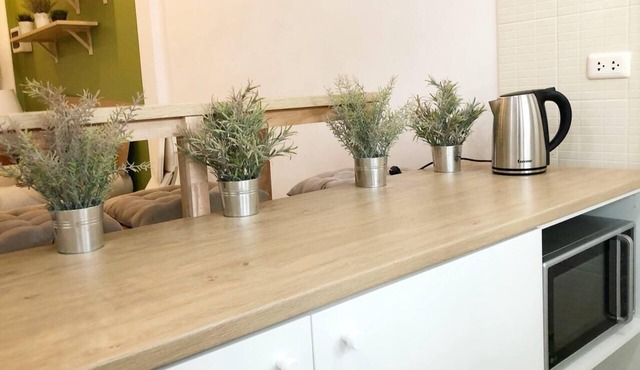 Sanuk House walking distance to the beach (3 min)