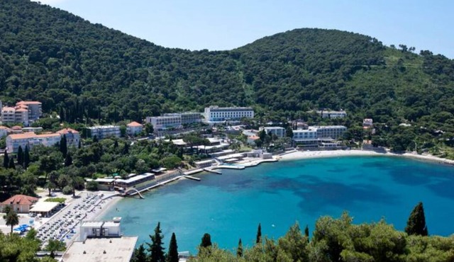 Sea view apartment Romana