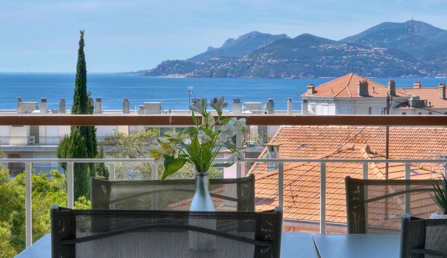 Sea View. Near Beach. 3 Bedrooms. Terrace. Aircon