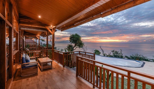 Seraya Cove Estate by Manara