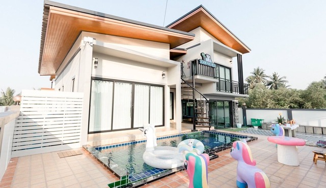 Sichon Pool Villa