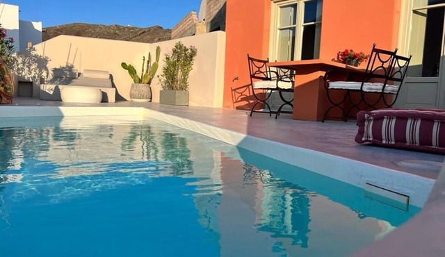 Signature Villa 2 Bedrooms with Outdoor Jetted Pool and Sea & Sunset View