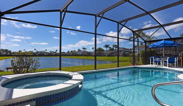 South facing pool,spa, communal pool, interior games room, Wifi, monitored alarm