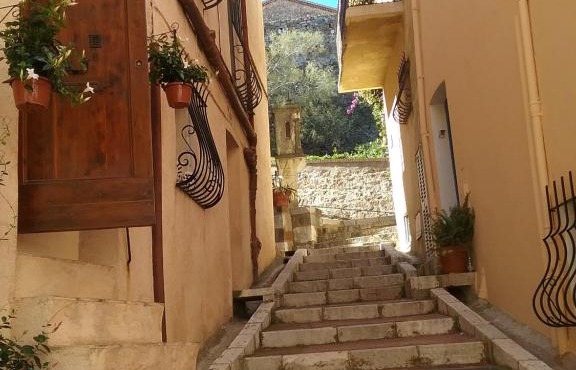 Studio à 2 pas du Palais