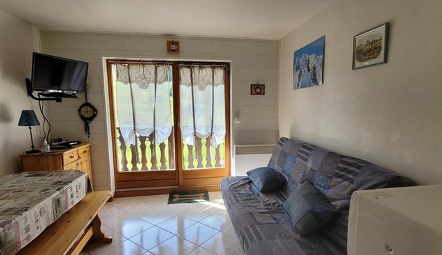 Studio 25m² au pied des montagnes, balcon, idéal pour 4 pers - FR-1-573-95