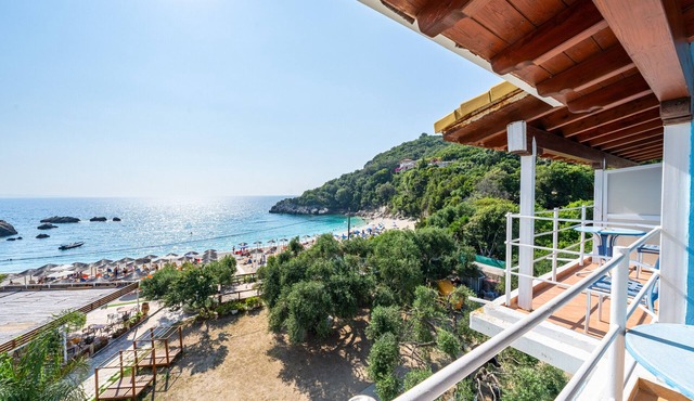 Studio Apartment 'Alex Bar Apartment 10' with Sea View, Wi-Fi and Air Conditioning