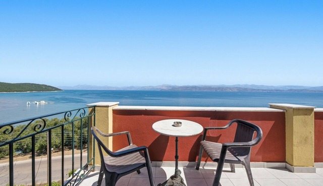 Studio Apartment 'Apraos Bay Hotel 11' with Sea View, Wi-Fi and Air Conditioning