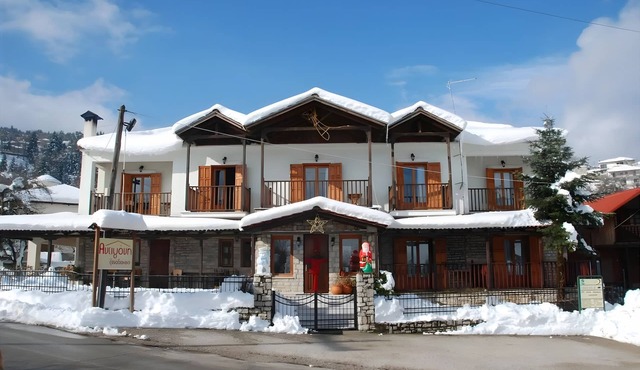Studio Apartment 'Hotel Antigoni Triple Room 15' with Lake View, Wi-Fi and Air Conditioning