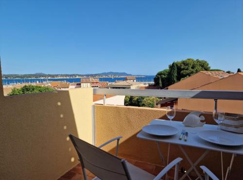 Studio cœur de ville, proche des plages, vue mer