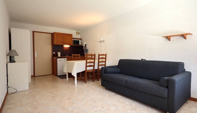 Studio cabin for 4 with parking, near cable cars