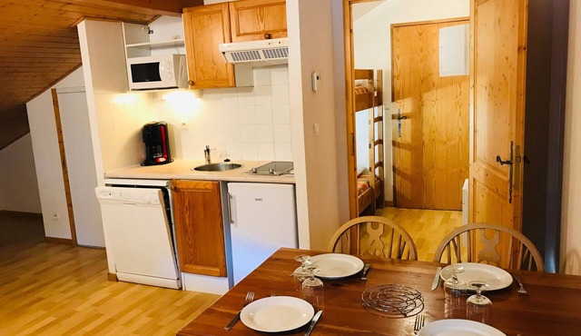 Studio with balcony, pets allowed