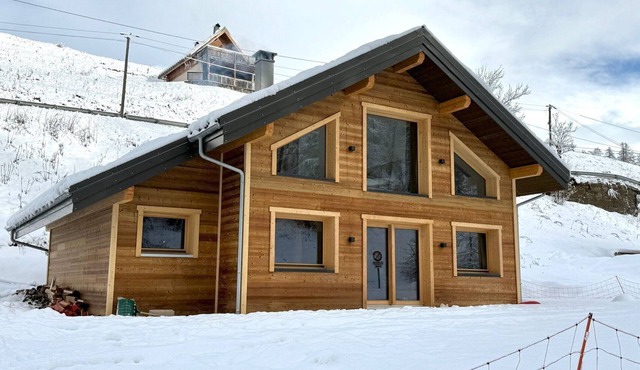 Stunning Chalet in Beuil Near SKI & VTT SLOPES