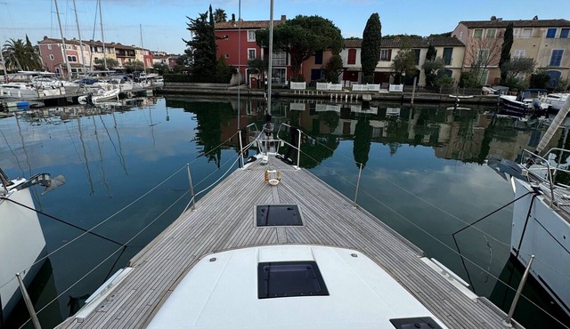 Sun-Kissed Sailing Adventure in Provence-Alpes-Côte d'Azur