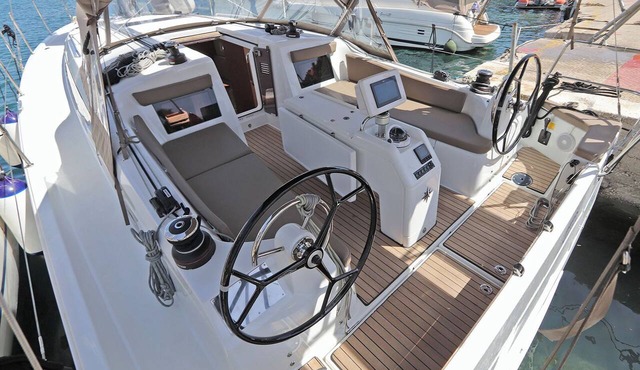 Sun-Kissed Sailing Adventure in the Saronic Islands