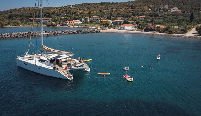Sun-Kissed Sailing Adventure in Islas Sarónicas