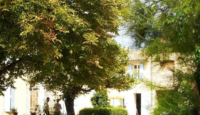 Sunny Provence Home with Terrace
