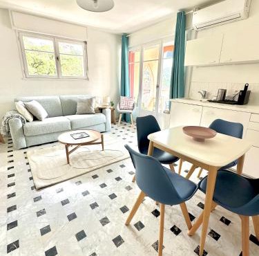 Superbe 4 couchages avec terrasse - Clim - 50m de la mer