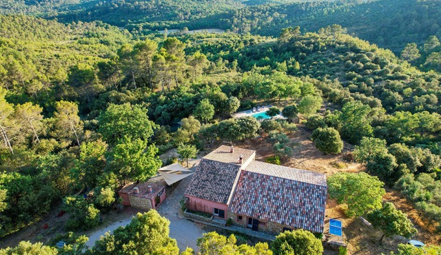 The Butterfly Estate - 23 hectares with a view of Sainte Baume