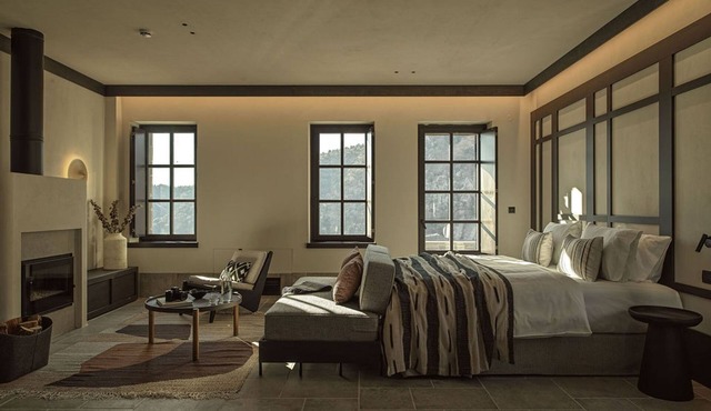 The Grand View Suite with large Veranda by Oreno