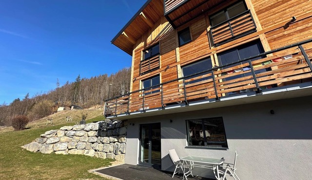The Haven, Montriond, garden, 2/4 persons