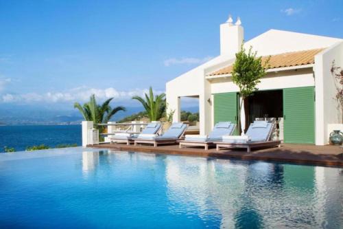 The Villa Amalia