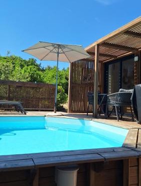TINY HOUSE avec piscine "La Bernadette" villa Sisyphe