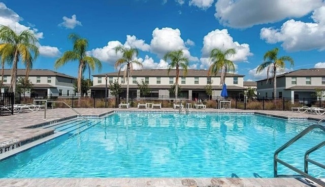 Tropical Getaway:Sunshine& Relax