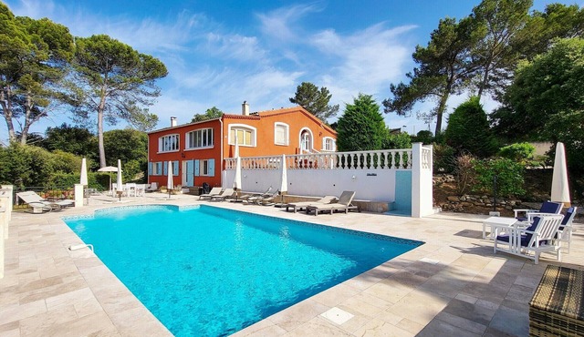 Two family cottages with swimming pool