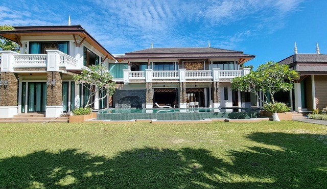 Unique and Stylish Villa in Aonang