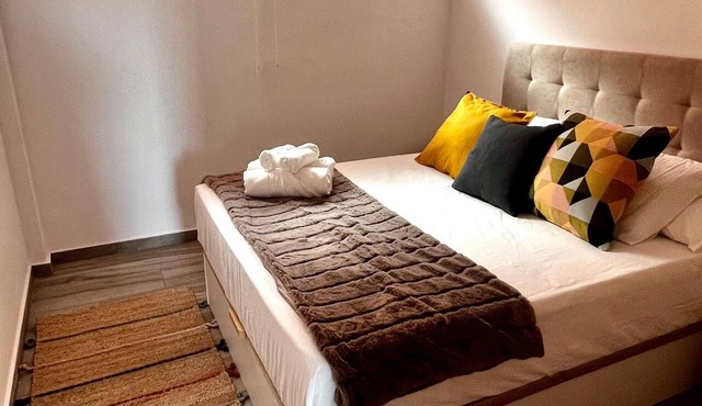 Vacation Apartment 'Bluebell L6' with Wi-Fi and Air Conditioning