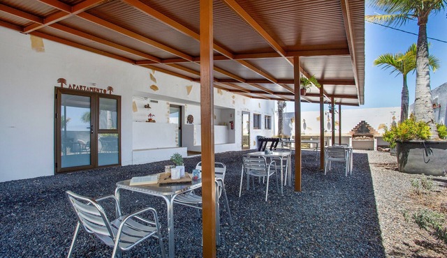 Vacation Apartment 'Las Palmeras' with Shared Terrace