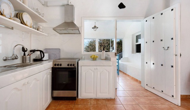 Vacation Home 'Las Rosas' with Mountain View, Private Terrace and Wi-Fi