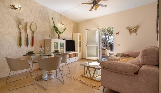 Vacation Home 'Mi Casita De Chimaca 2' with Mountain View, Wi-Fi and Air Conditioning
