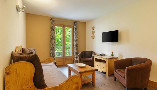 Vallorcine Balme 02 Ski-In Retreat w/Shared Pool & Sauna, Vallorcine (Argentiere), France