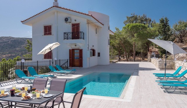 View, Privacy & Comfort - Cretan Villa