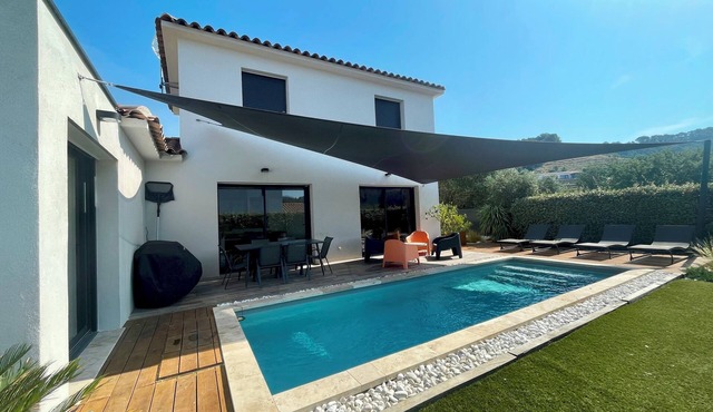 Villa 3 chambres, piscine, petanque, clim