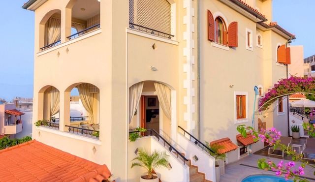 Villa Araucaria private pool,jacuzzi,seaview