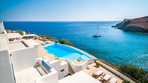 Villa BluEros - Private 8-Bedroom Estate with 100m Infinity Pool & Helipad, Syros